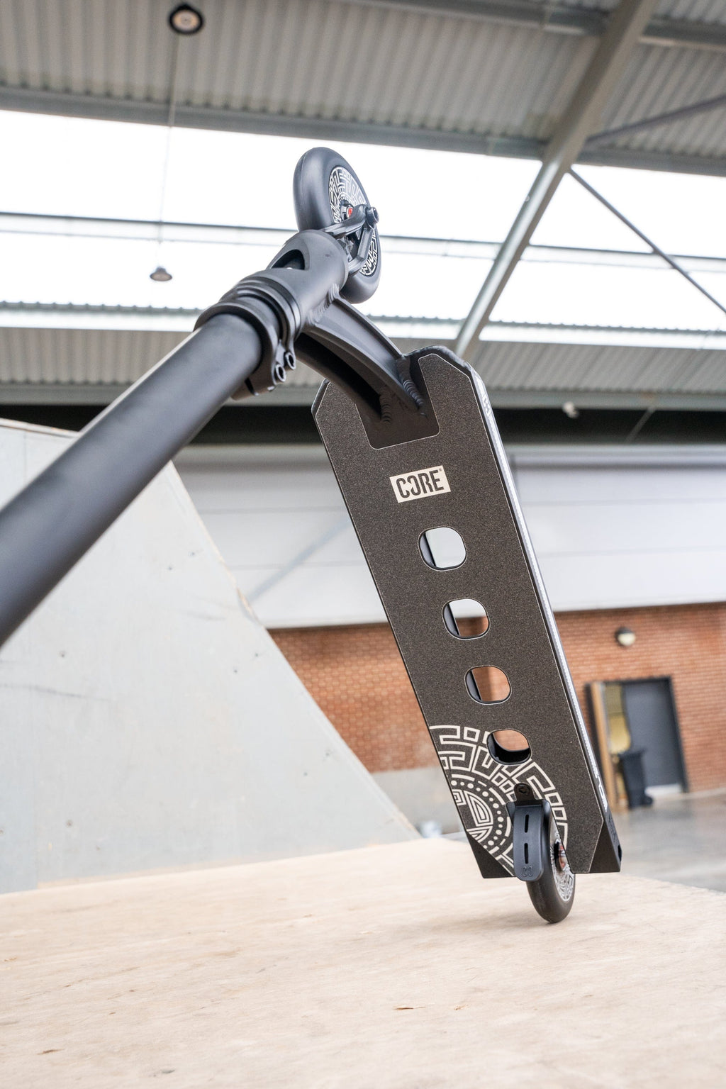 CORE CL1 Complete Stunt Scooter Black I Adult Stunt Scooter Skatepark